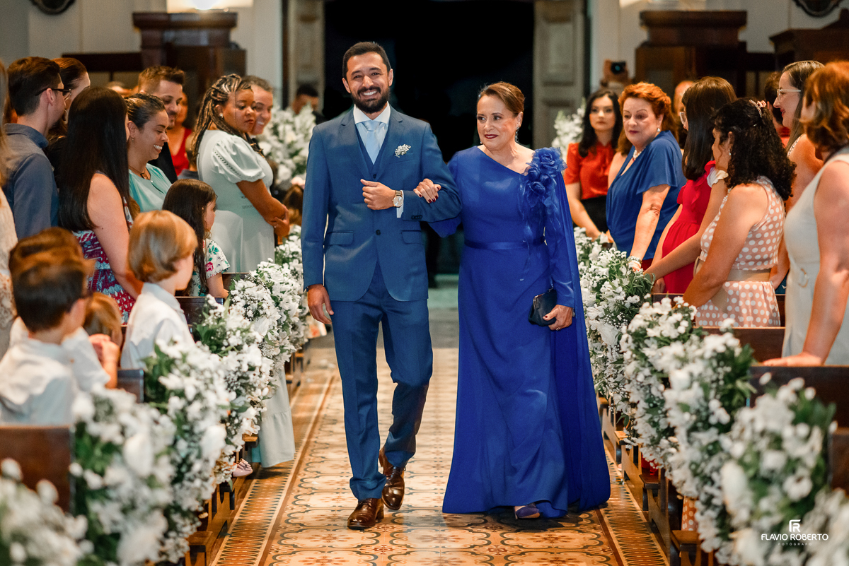 Celebração de Casamento na Capela do Sagrado Coração de Jesus no Parque Vicentino Aranha de sao José dos Campos