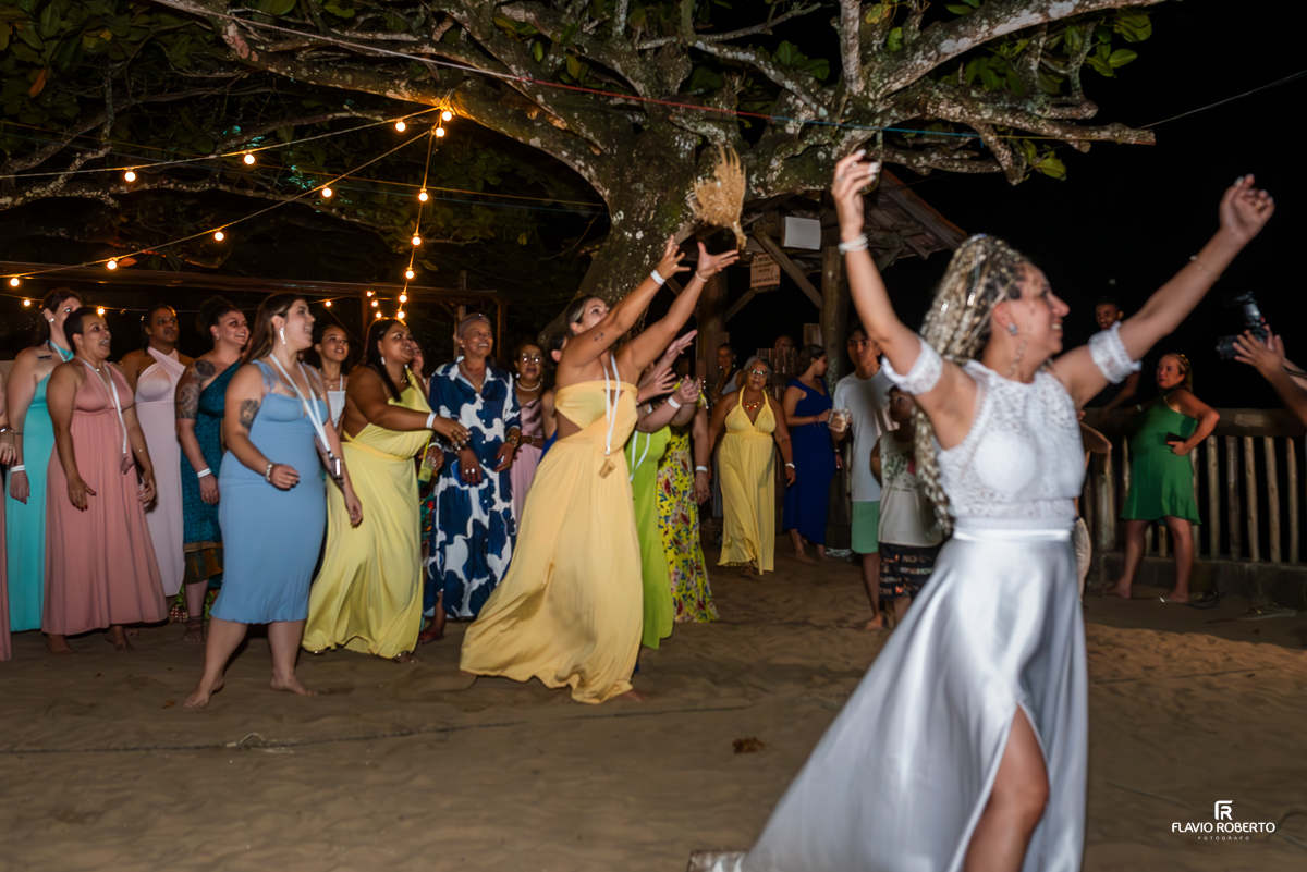 Casamento na Praia de Fora em Trindade, Paraty - Rio de Janeiro