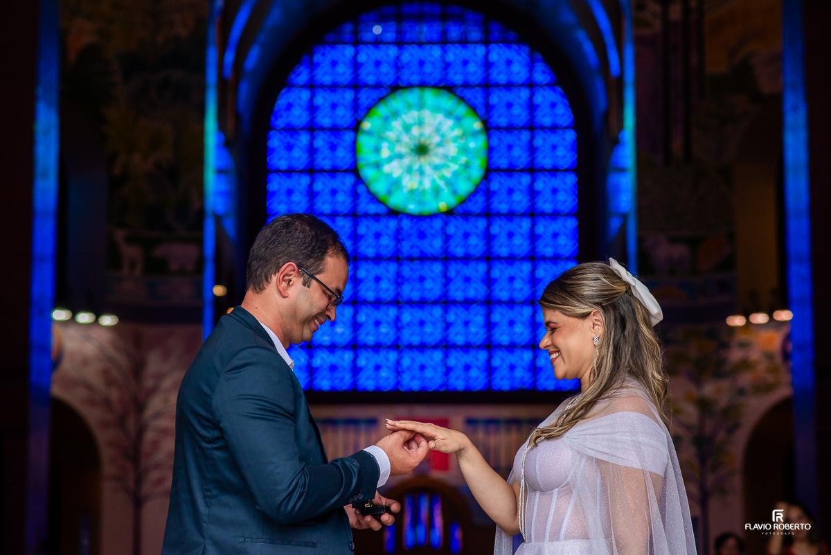 Noivado aos pés de Nossa Senhora Aparecida, pedido de casamento abençoado no Santuário Nacional