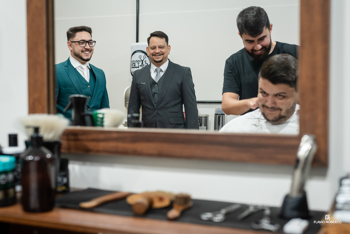 Making Of do Noivo na Barbearia durante Casamento em Guaratinguetá