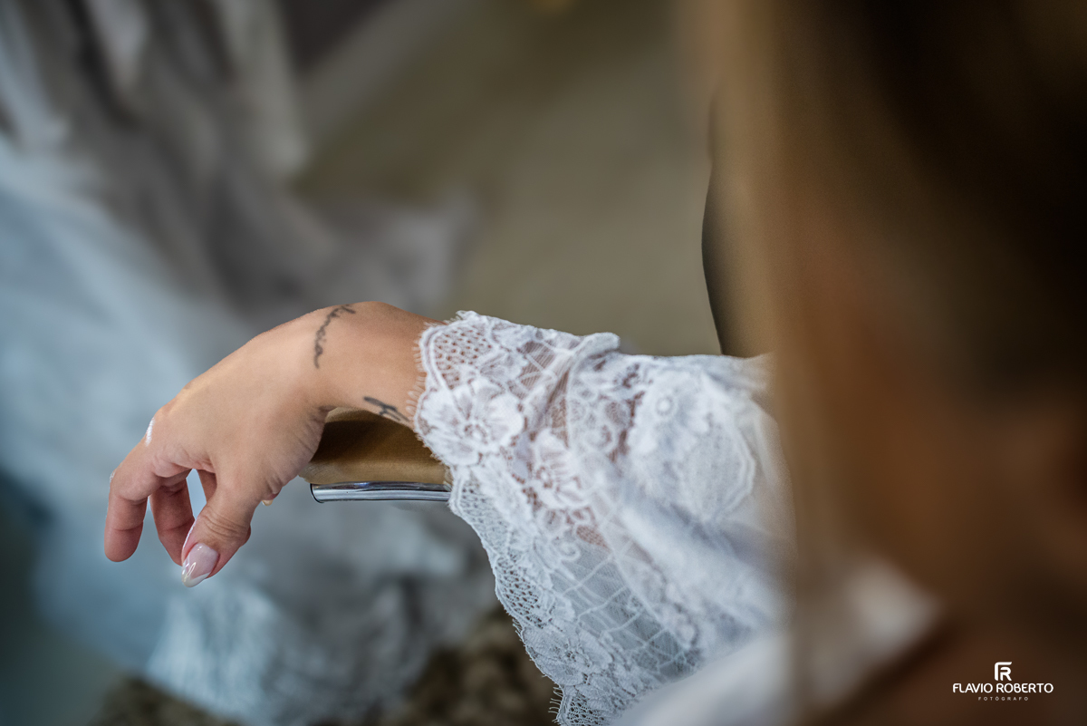 Making of da noiva no Ateliê Valéria Vendrasco em Guaratinguetá