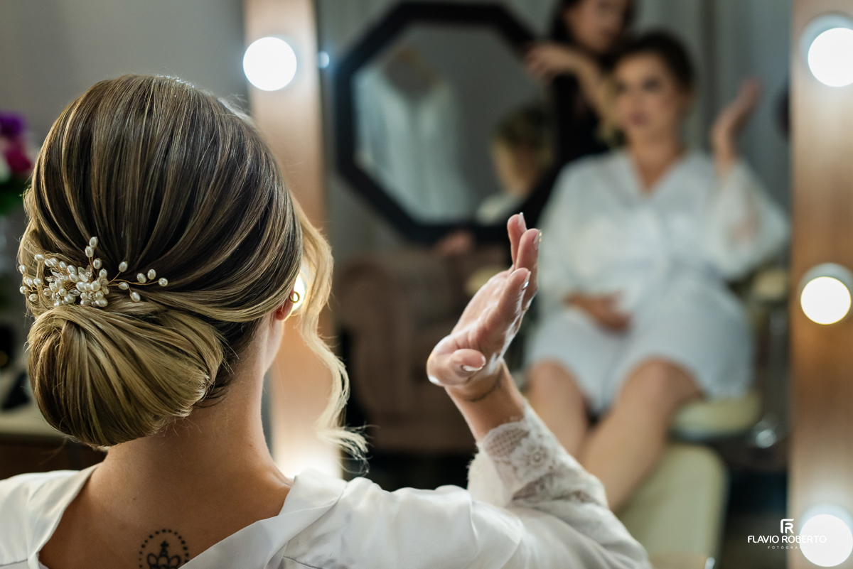 Making of da noiva no Ateliê Valéria Vendrasco em Guaratinguetá