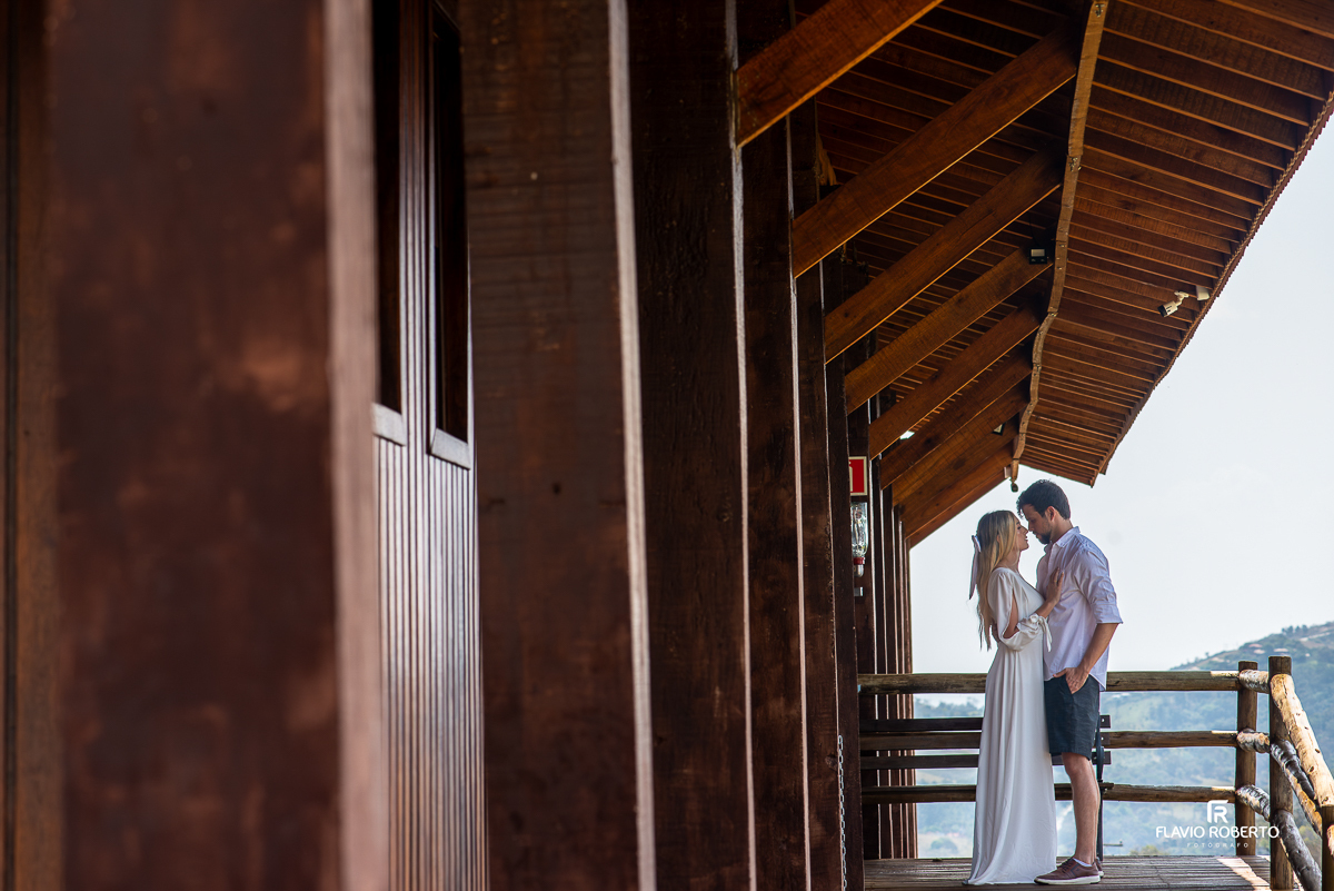 Ensaio Pre Wedding na Cervejaria Caminho do Ouro, em Cunha