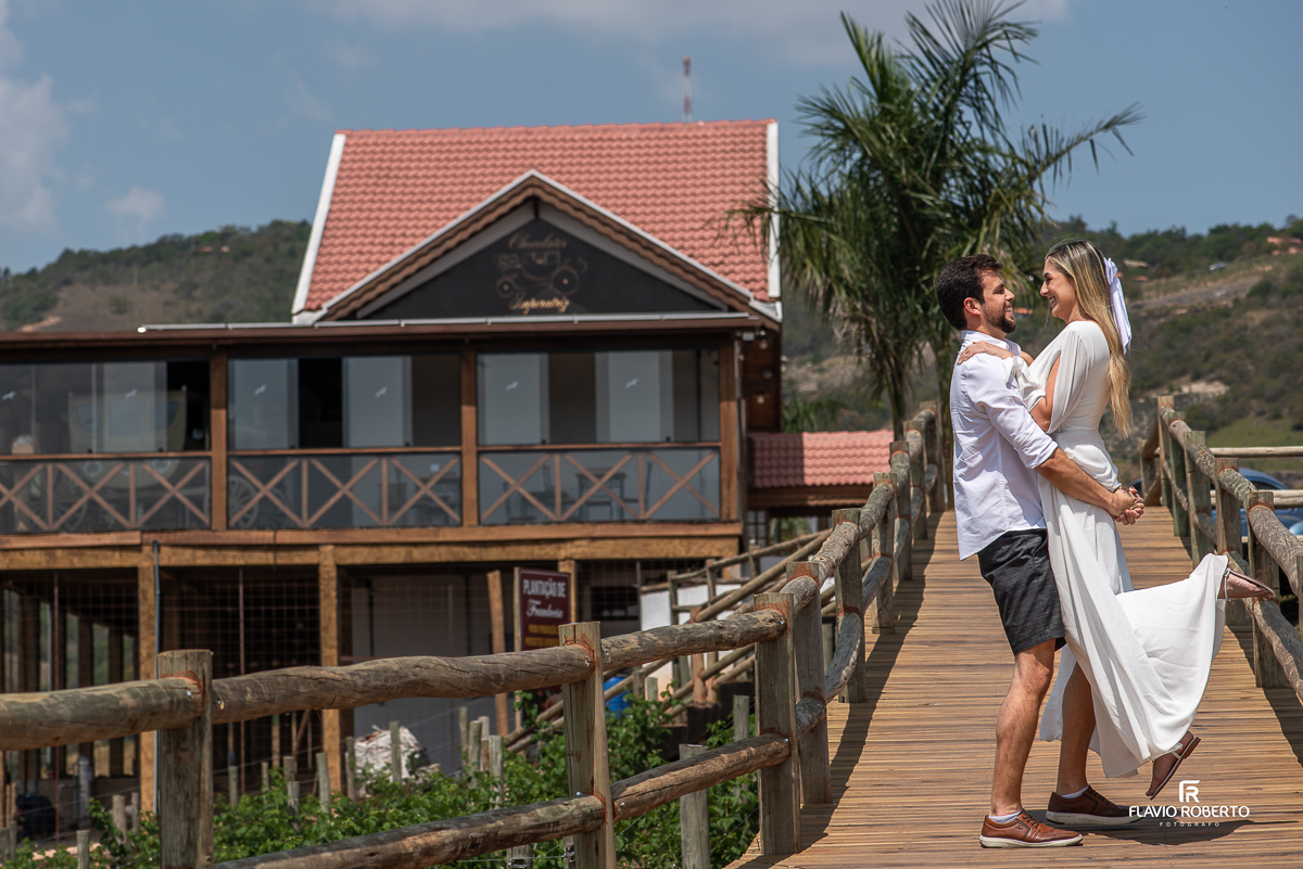 Ensaio Pre Wedding na Cervejaria Caminho do Ouro, em Cunha