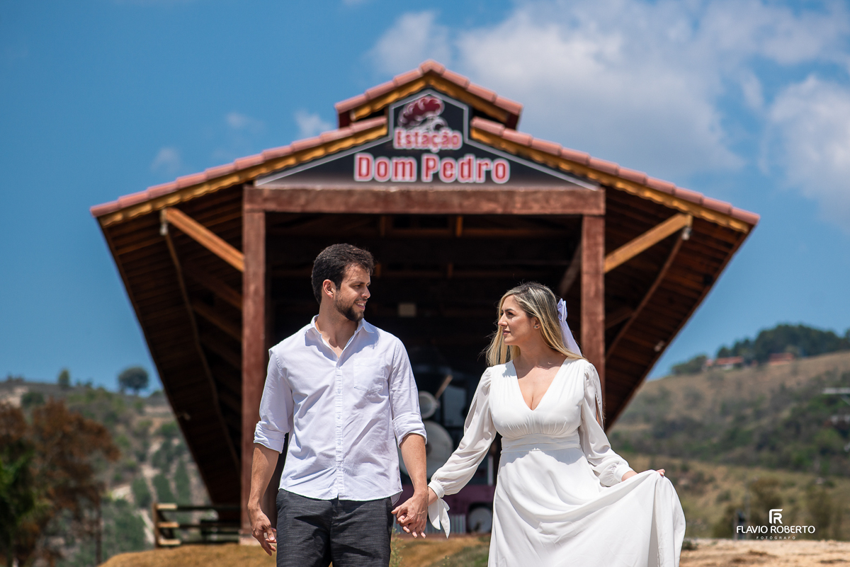 Ensaio Pre Wedding na Cervejaria Caminho do Ouro, em Cunha