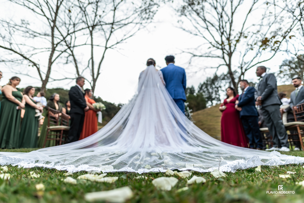 Casamento no Espaço Colar de Ouro em Cunha