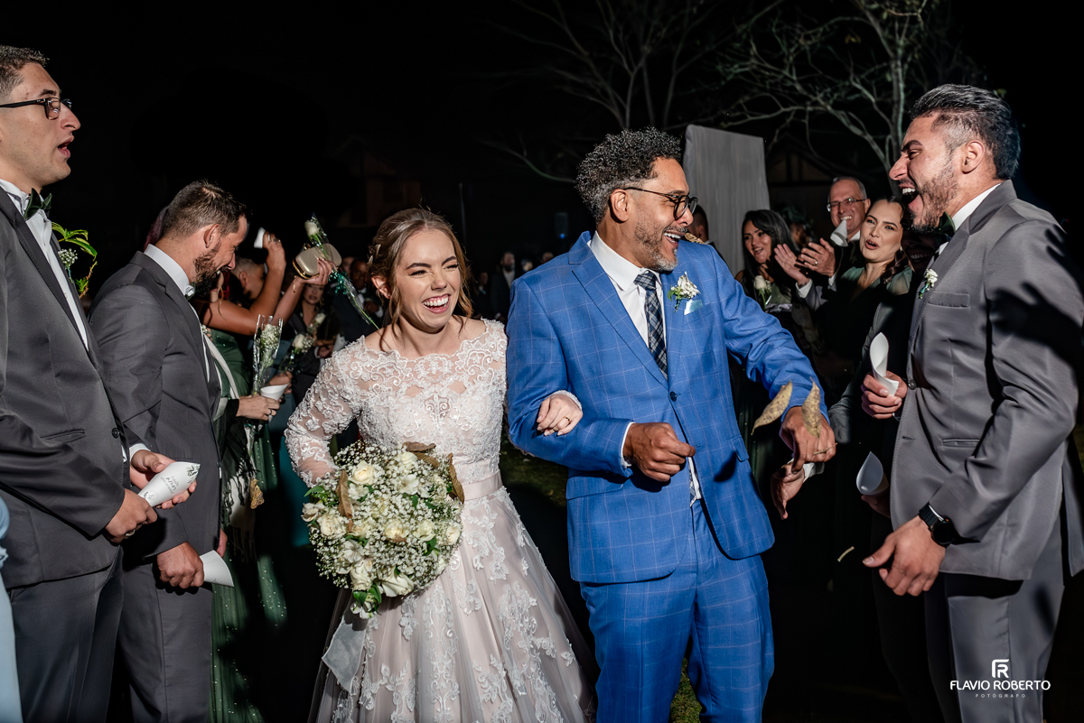 Casamento no Espaço Colar de Ouro em Cunha