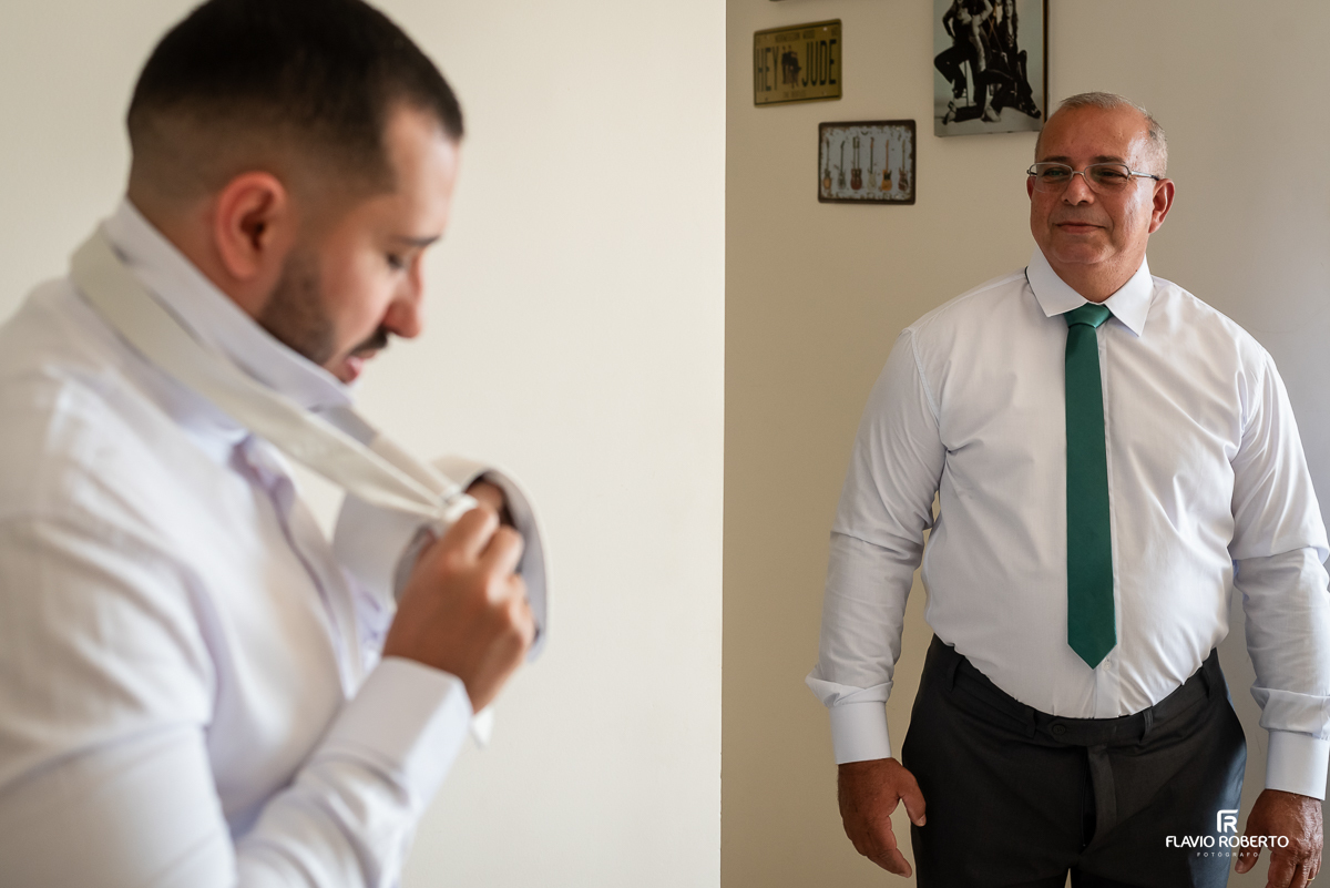 Casamento durante o pôr do sol na Hípica Cachoeira em Cachoeira Paulista