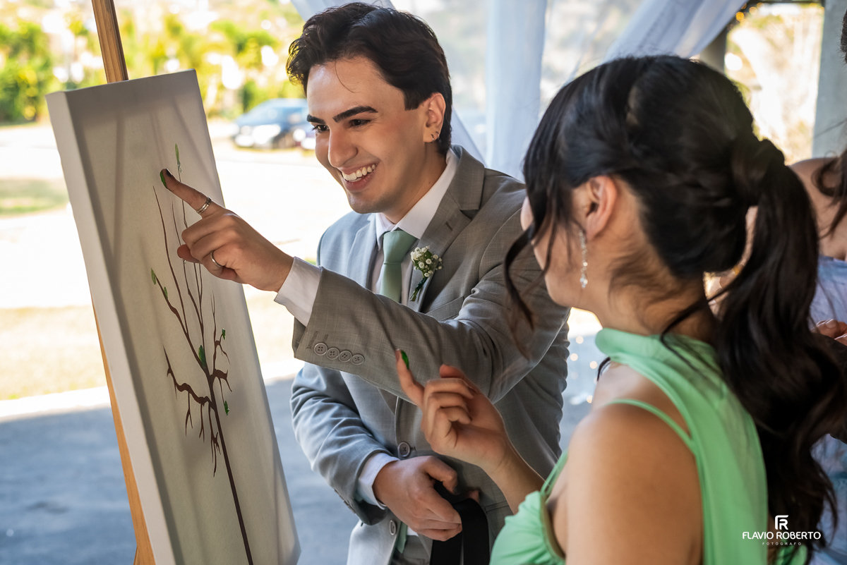 Casamento durante o pôr do sol na Hípica Cachoeira em Cachoeira Paulista