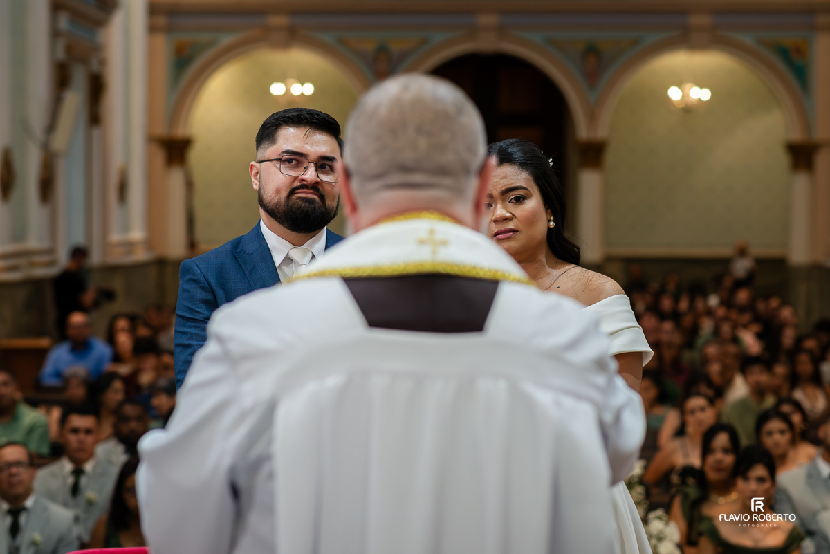 Casamento na Basílica do Senhor Bom Jesus em Tremembé, SP