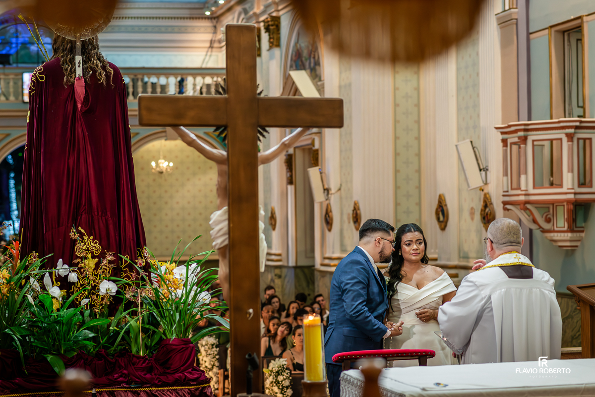 Casamento na Basílica do Senhor Bom Jesus em Tremembé, SP