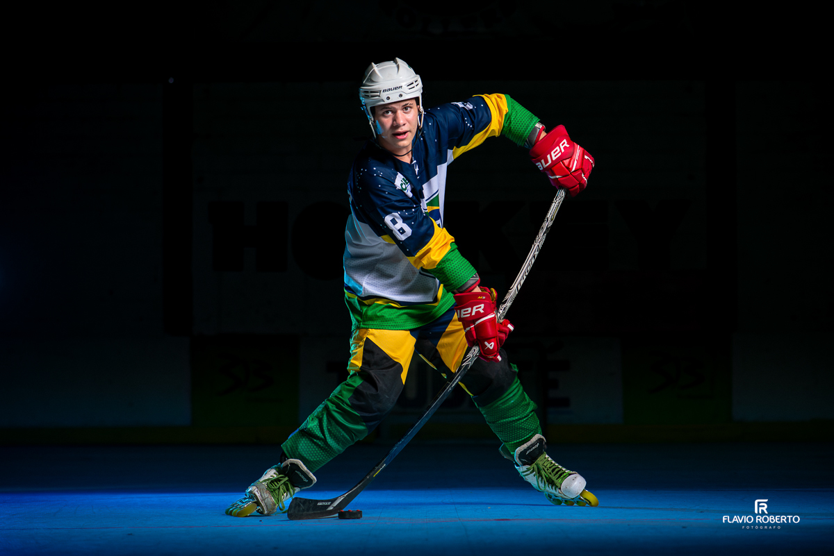 Ensaio Fotográfico de Hochey Inline do atleta Aaron Massucato do Rap Rolles Taubaté