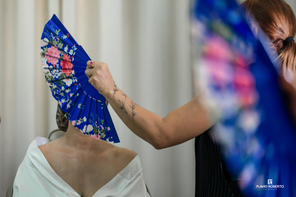Making Of da noiva no Ateliê Valéria Vendrasco, em Guaratinguetá