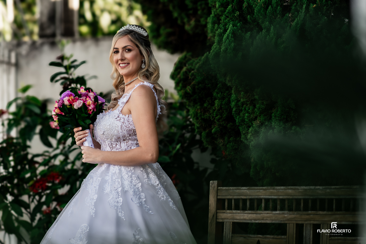 Making Of da noiva no Ateliê Valéria Vendrasco, em Guaratinguetá