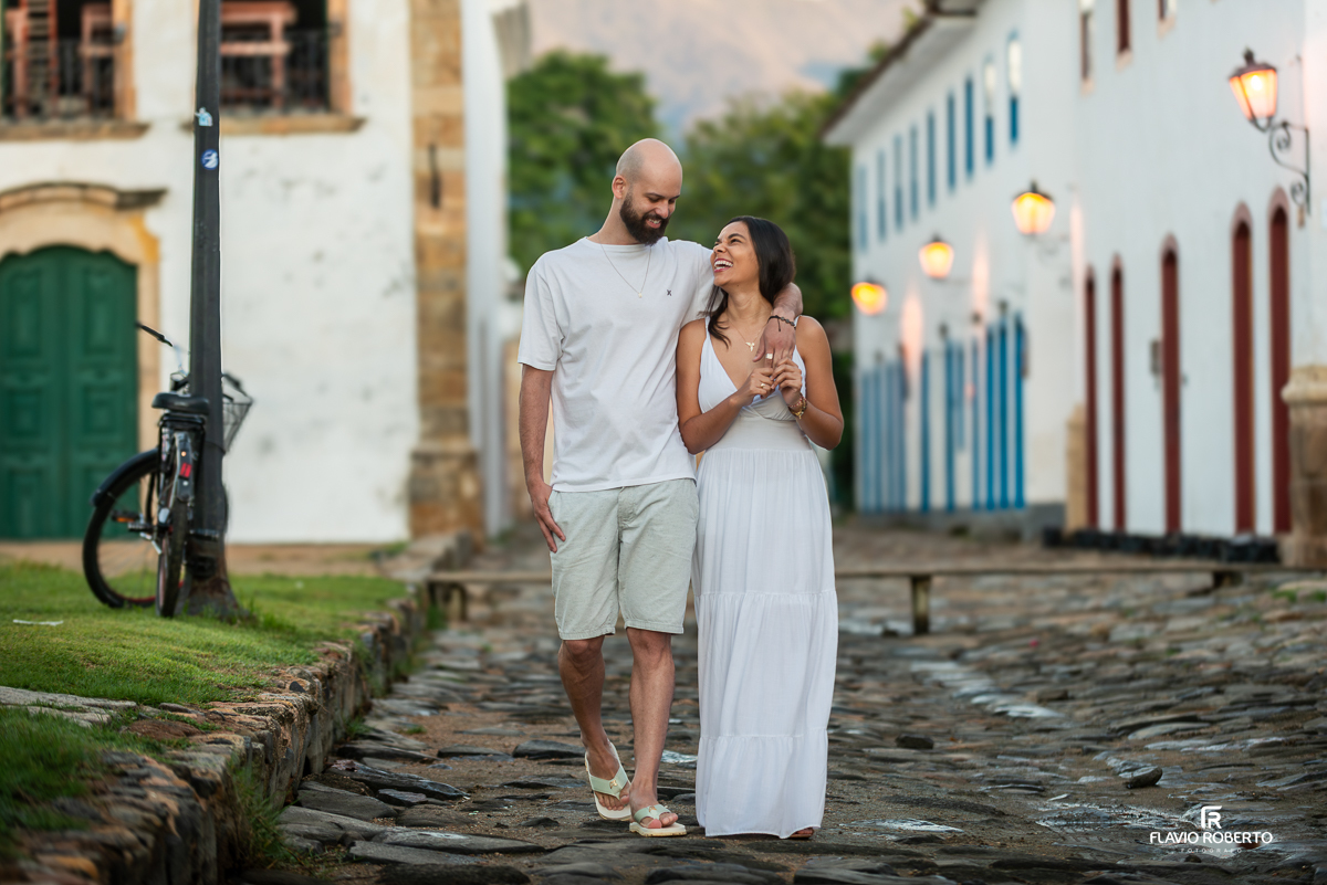 Pre Wedding durante o nascer do sol no Centro Histórico de Paraty, Rio de Janeiro
