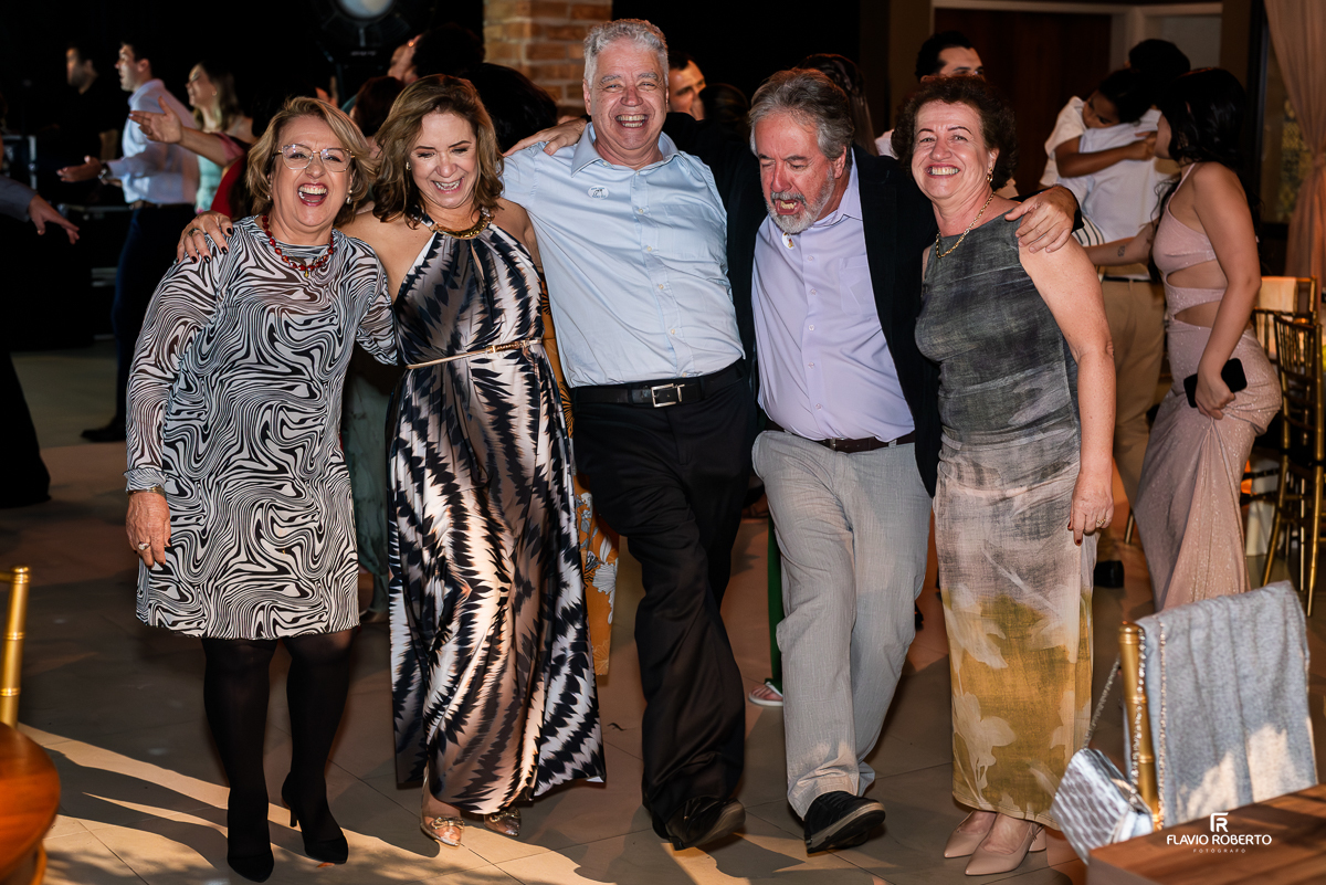 Festa de Casamento da Laís e Alessandro no Espaço Villa Lyon em Taubaté.