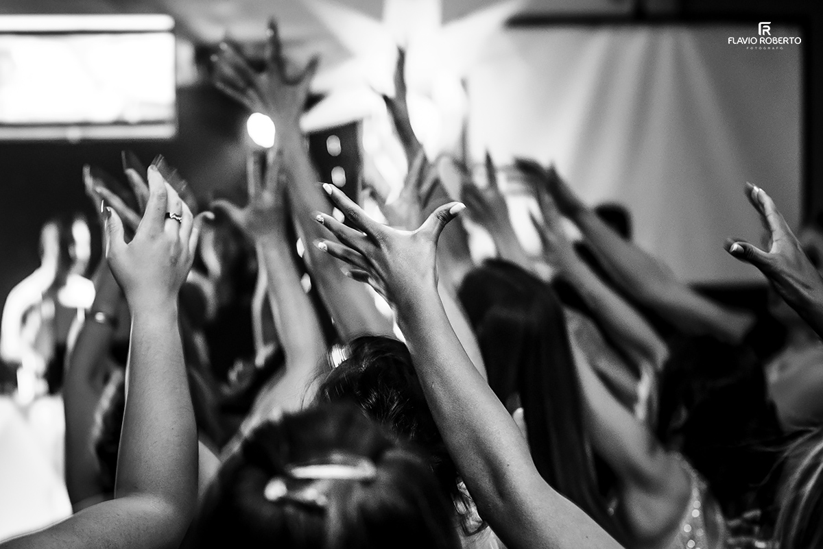 Amigas da noiva dançando. Fotografias de Casamento em Campinas/SP.