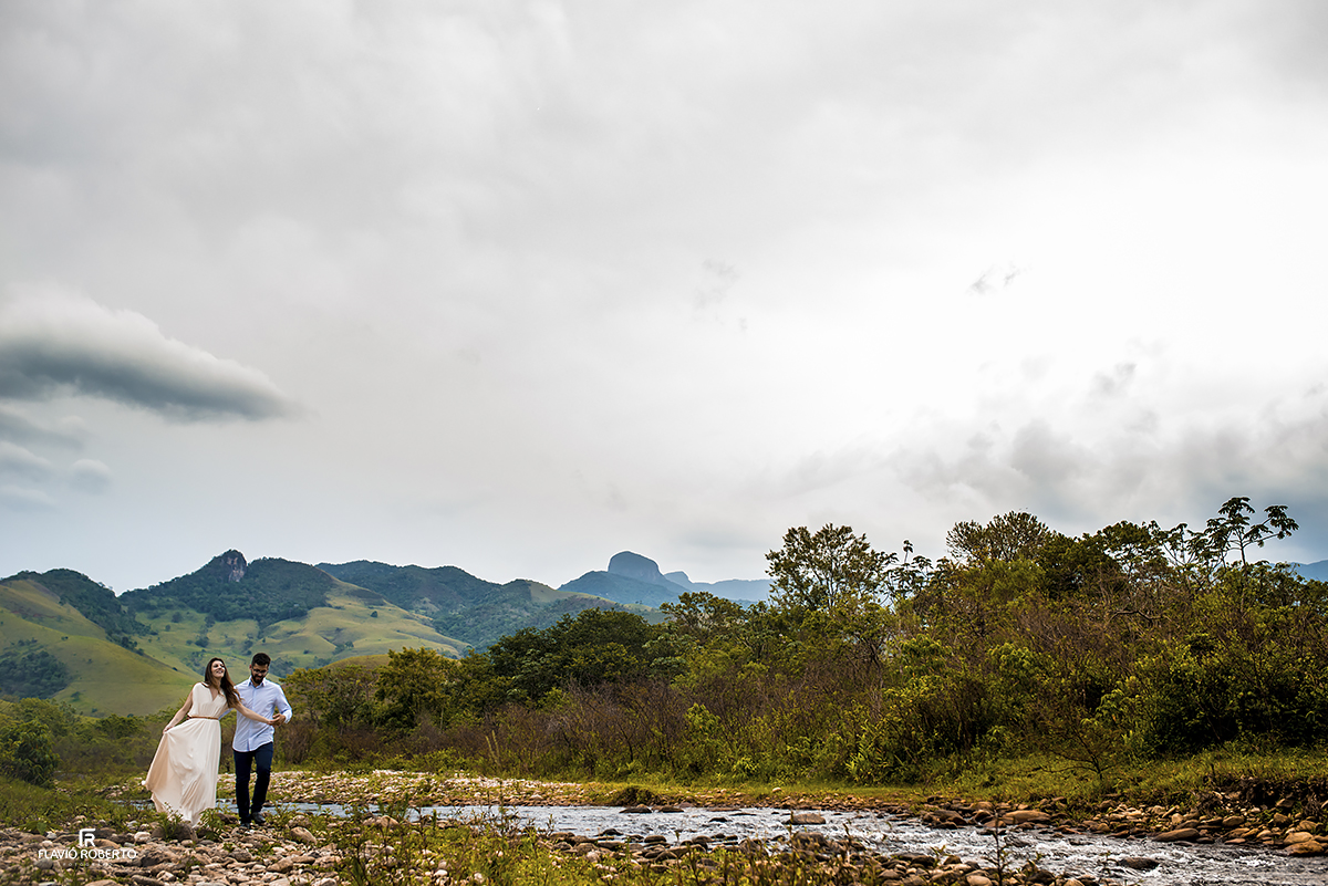 Ensaio Pre Wedding nas Pedrinhas em Guaratinguetá-SP