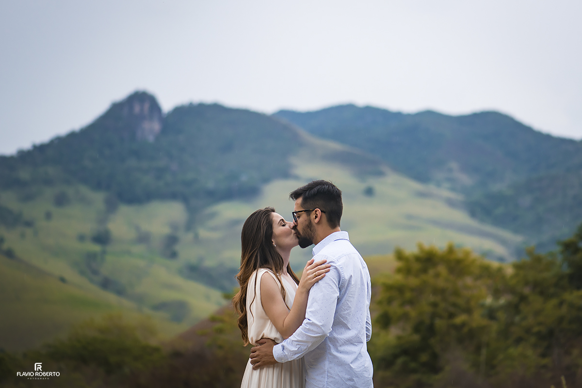Ensaio Pre Wedding nas Pedrinhas em Guaratinguetá-SP