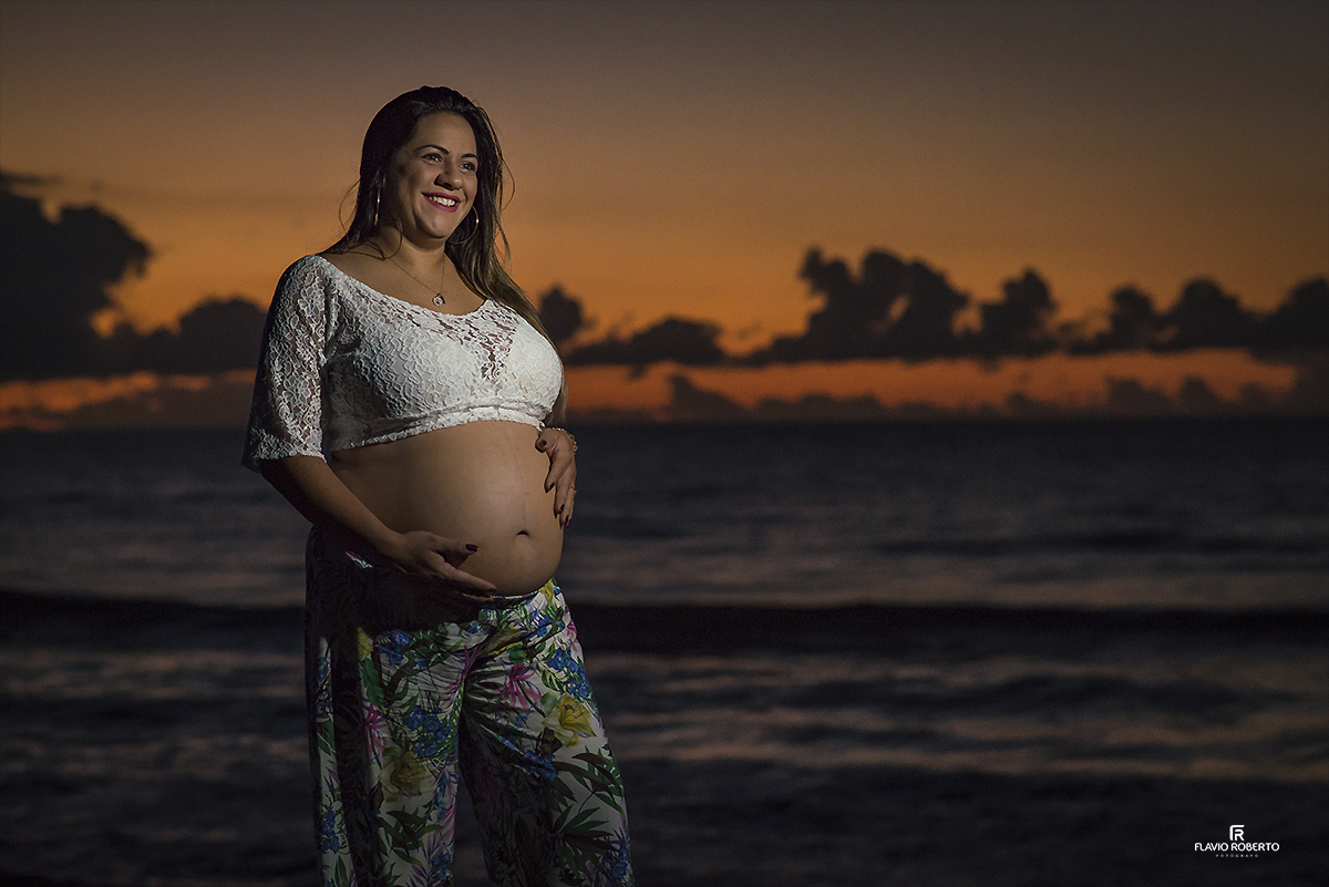 Ensaio Fotográfico de Gestante nas praias de Ubatuba