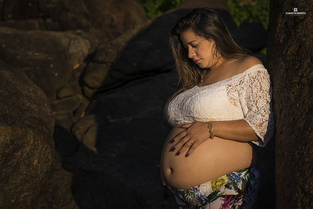 Ensaio Fotográfico de Gestante nas praias de Ubatuba