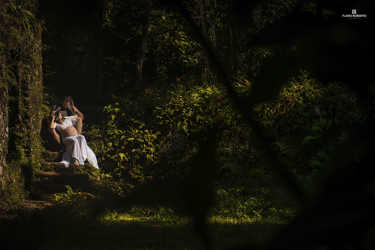 Ensaio Fotográfico de Gestante nas Ruínas de lagoinha em Ubatuba