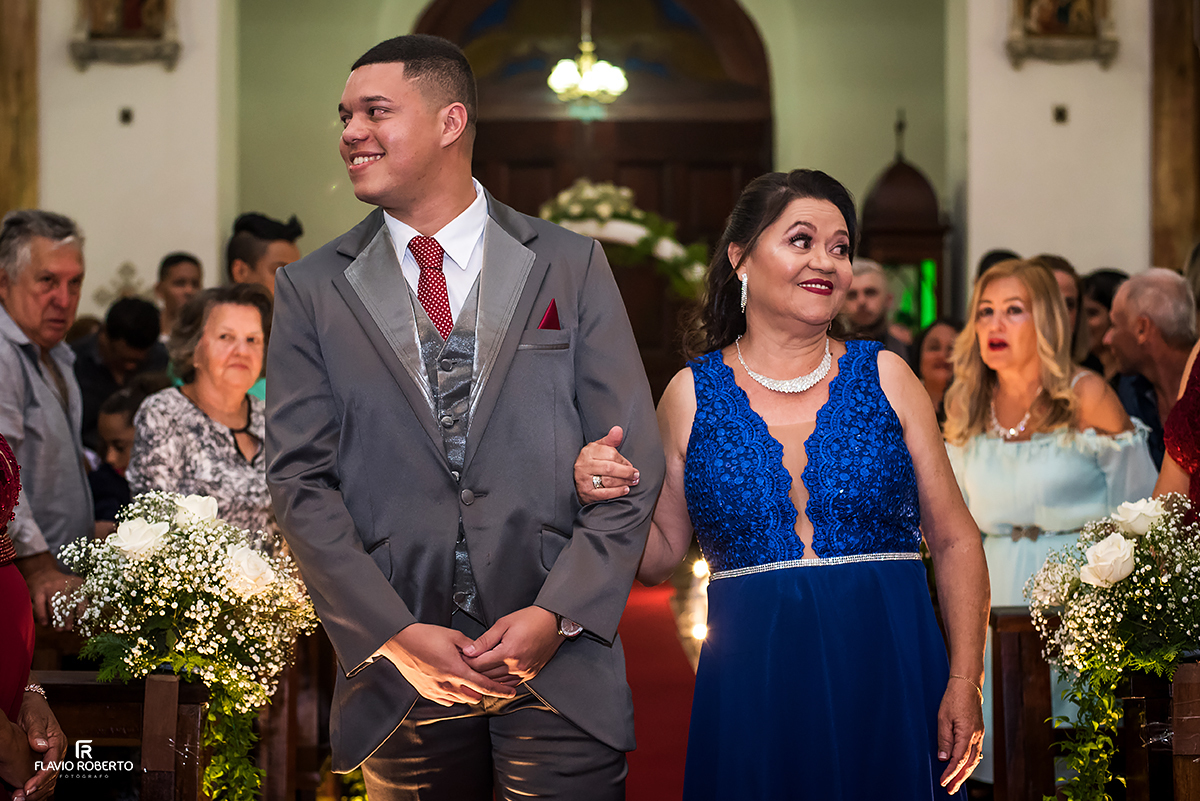 Entrada do Noivo no casamento no Santuario de sao benedito