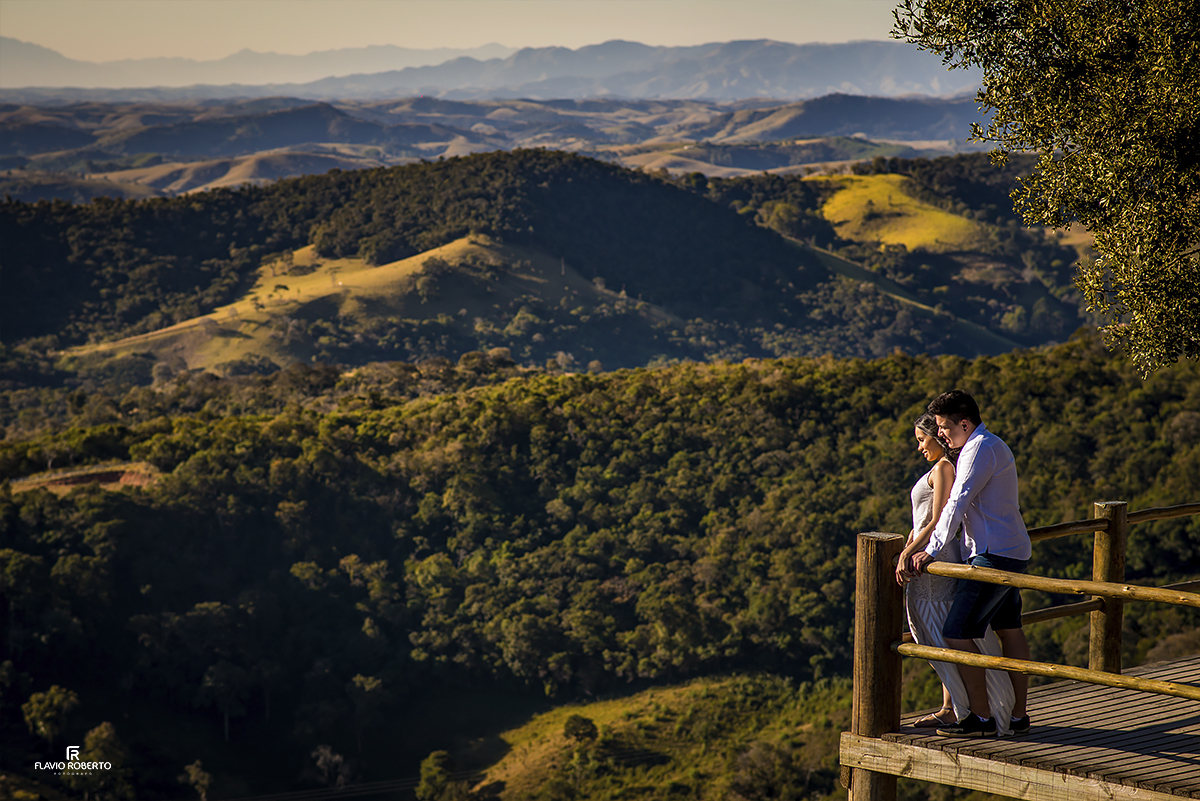 Ensaio de Casal no Lavandario de Cunha. Flavio Roberto Fotografo de Casais e Casamentos.