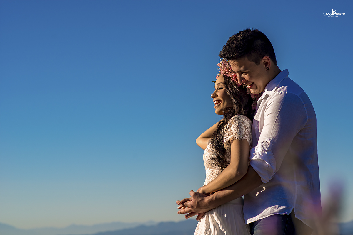 Ensaio de Casal no Lavandario de Cunha. Flavio Roberto Fotografo de Casais e Casamentos.