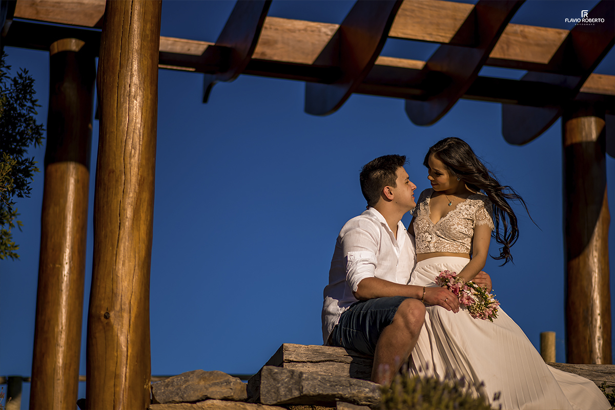 Ensaio de Casal no Lavandario de Cunha. Flavio Roberto Fotografo de Casais e Casamentos.