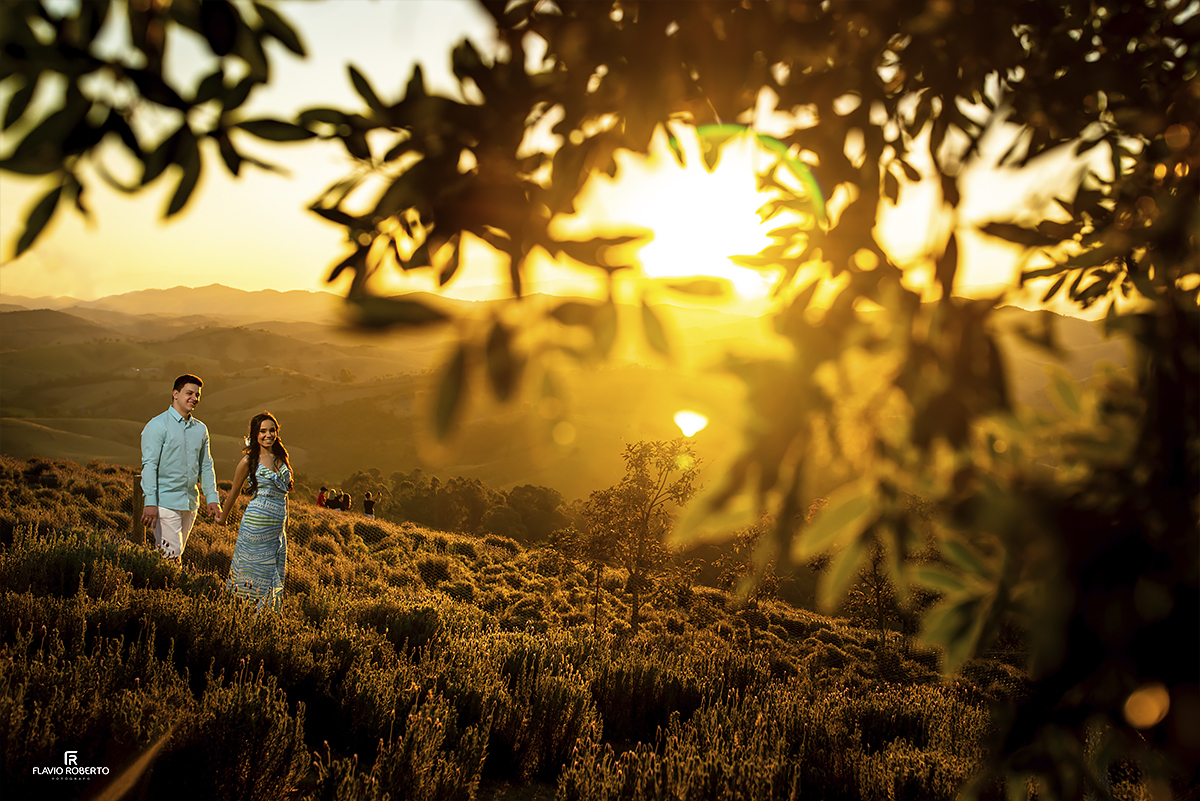 Ensaio de Casal no Lavandario de Cunha. Flavio Roberto Fotografo de Casais e Casamentos.