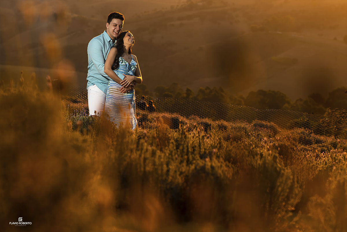 Ensaio de Casal no Lavandario de Cunha. Flavio Roberto Fotografo de Casais e Casamentos.