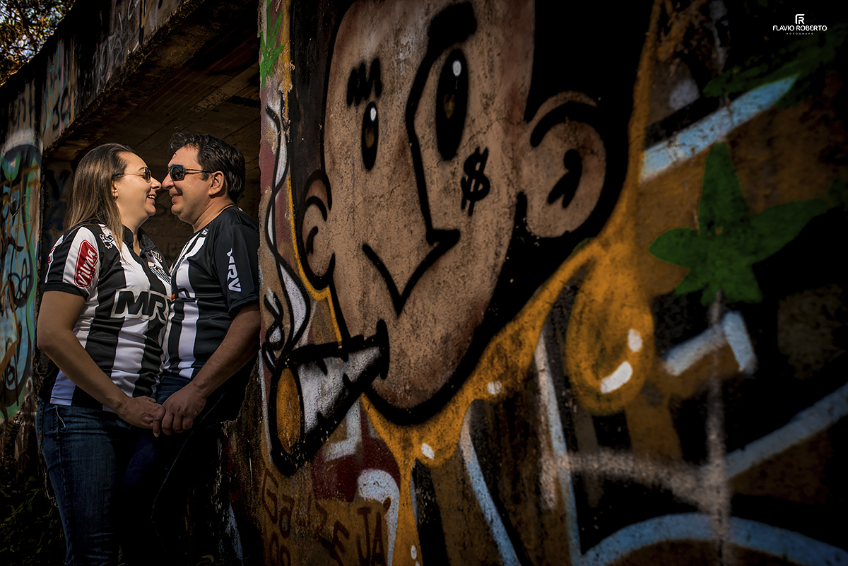 Casal torcedor do Atlético Mineiro fazendo Ensaio Fotográfico em Santo Antônio do Pinhal