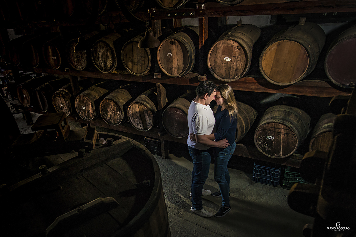 Casal de Machado-MG fazendo Ensaio fotográfico de Casal na Bodega de Santo Antônio do Pinhal