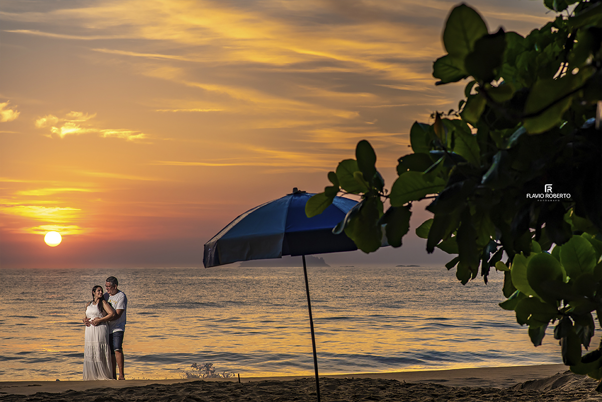 Ensaio de Casal Pre Casamento na praia. Ensaio Pre Wedding em Ubatuba.
