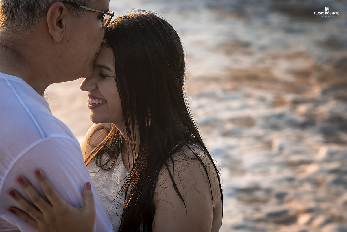 Ensaio de Casal Pre Casamento na praia. Ensaio Pre Wedding em Ubatuba.