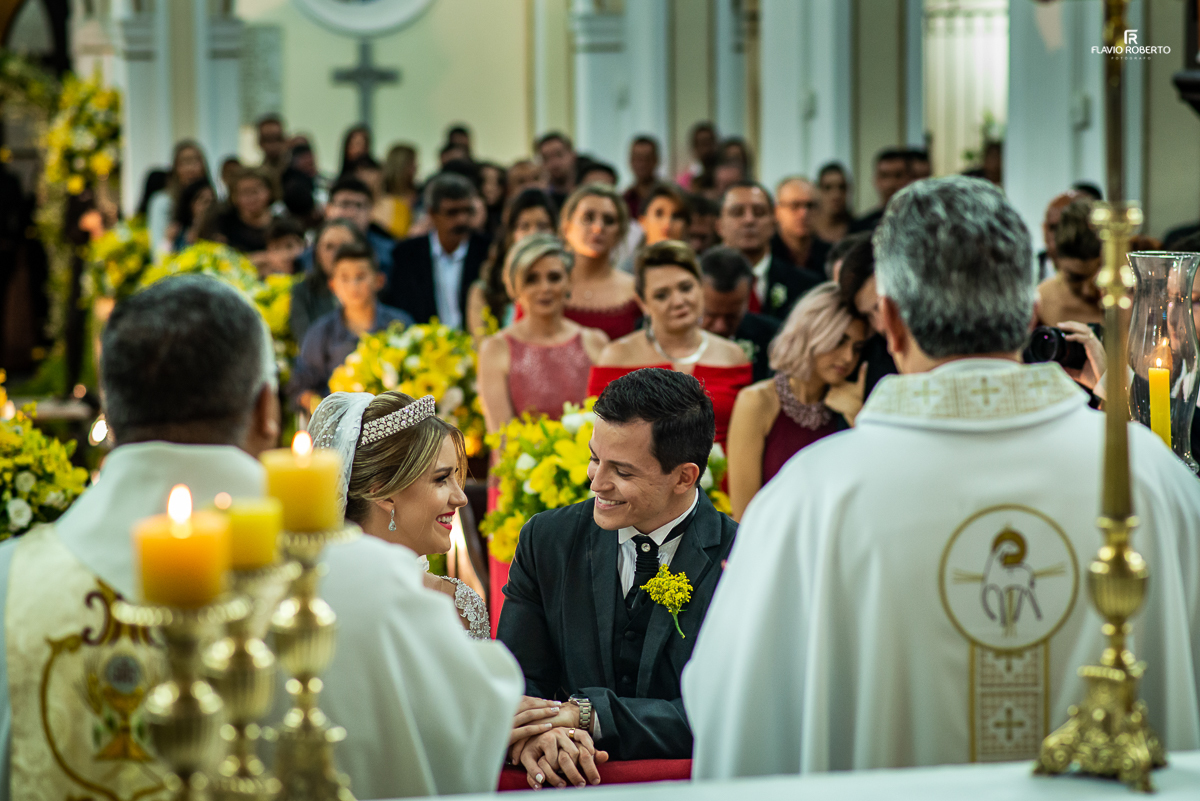 Cerimonia Religiosa do Casamento de Ana Paula e Gabriel na Igreja de Santo Antônio em Cachoeira Paulista