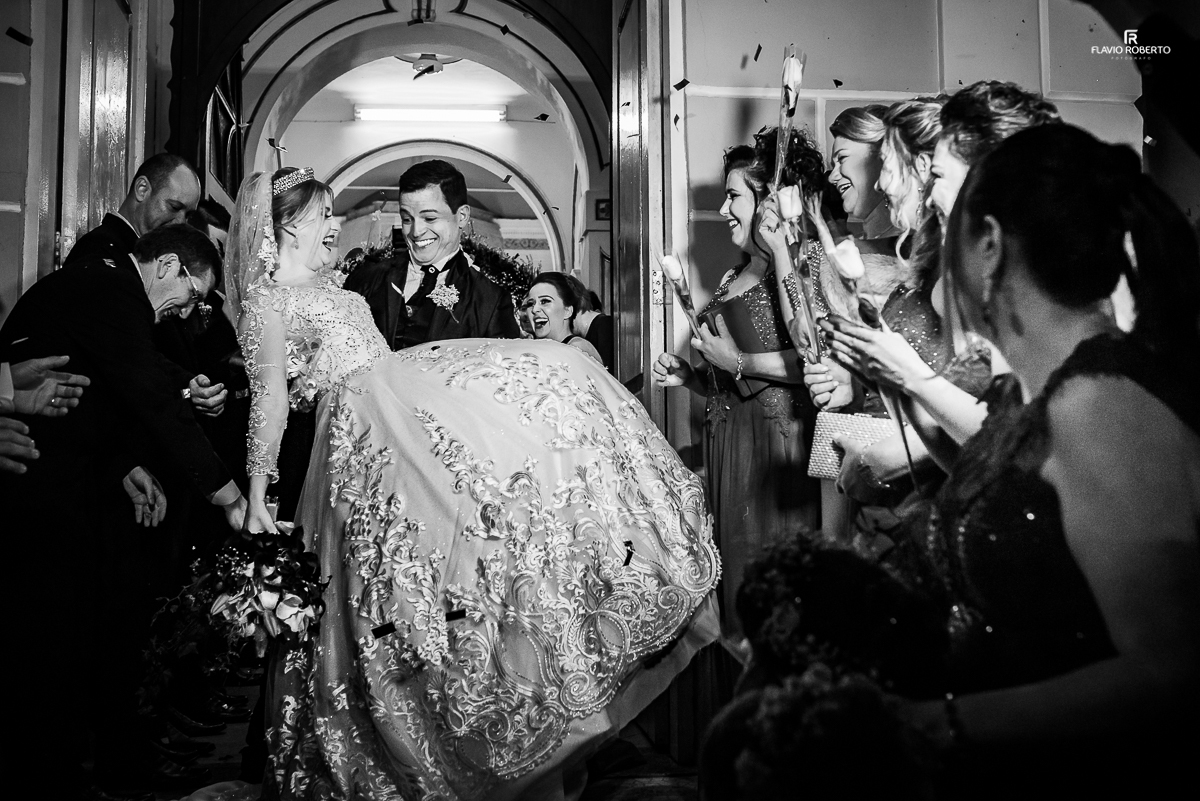 Cerimonia Religiosa do Casamento de Ana Paula e Gabriel na Igreja de Santo Antônio em Cachoeira Paulista