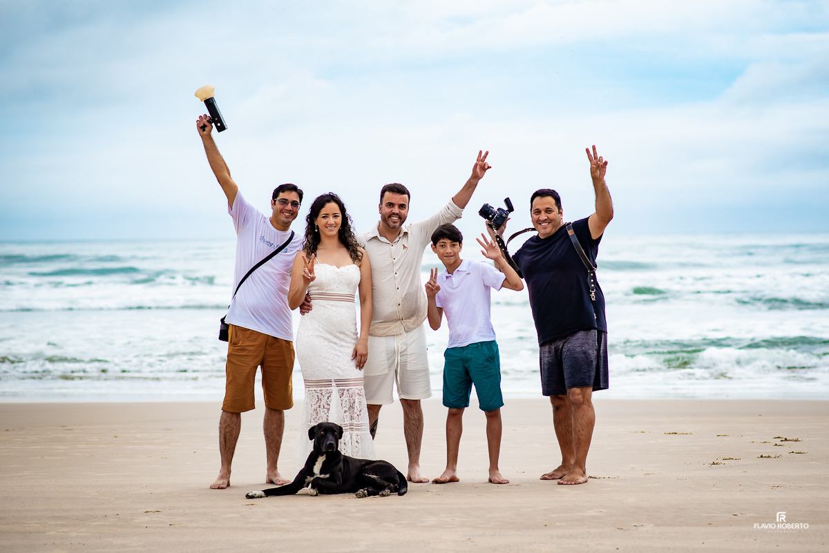Ensaio Pré Wedding em Ubatuba. Ensaio de Casal na praia grande de Ubatuba.