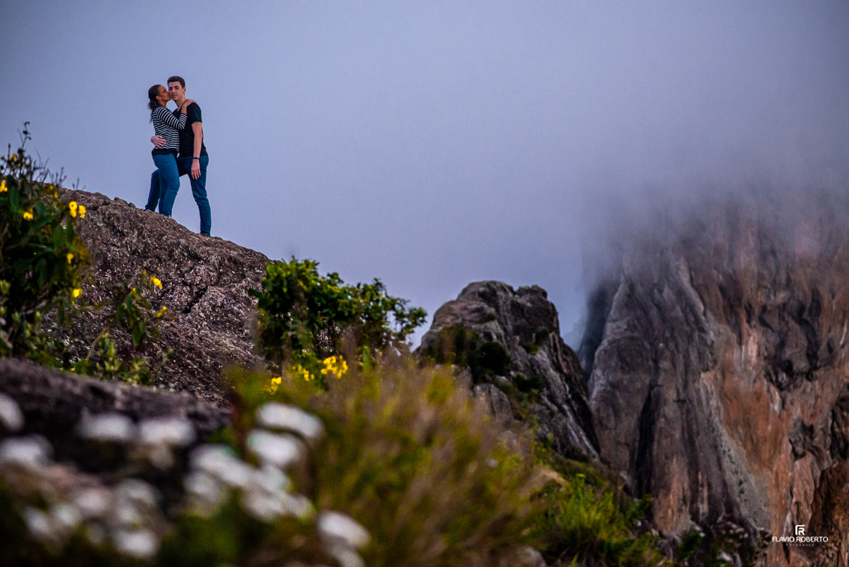 Ensaio Pré Wedding na Pedra do Baú em São Bento do Sapucaí