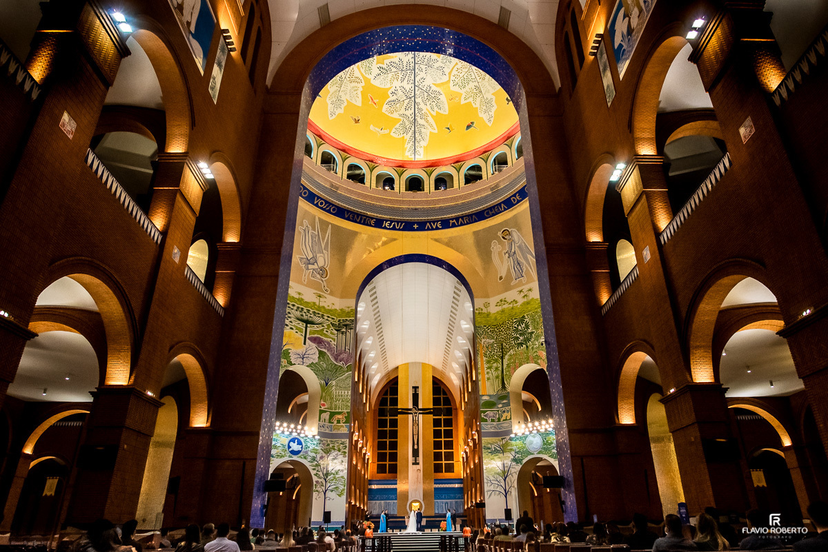Casamento no Altar principal do Santuário Nacional de Aparecida-SP.