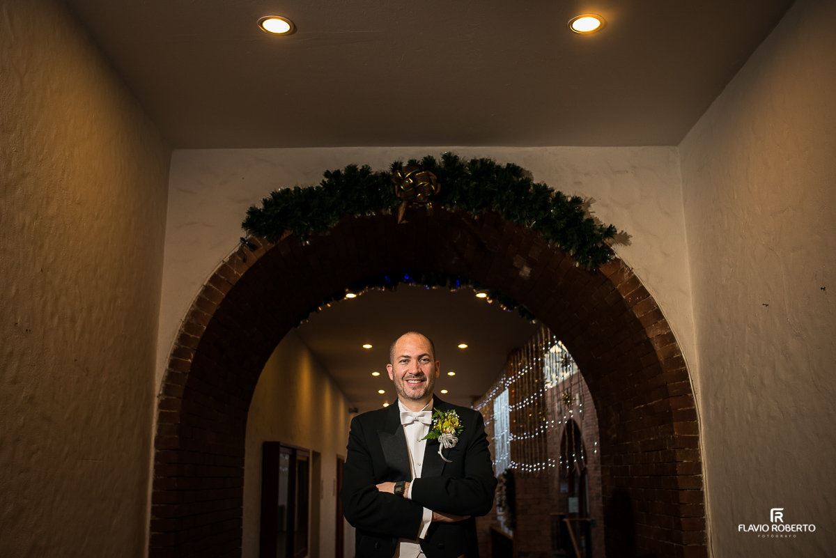 noivo esperando a noiva