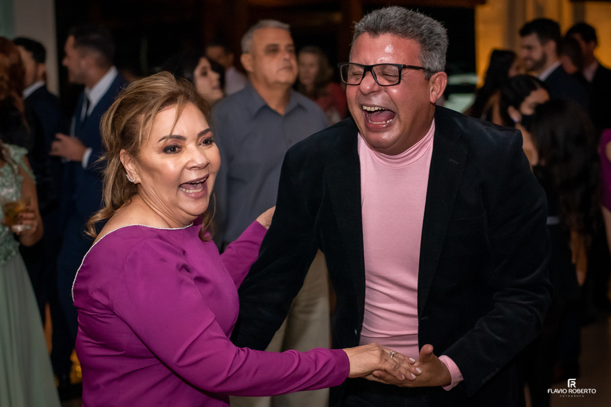 momentos da festa de Casamento no Recanto do Bosque em Guaratinguetá