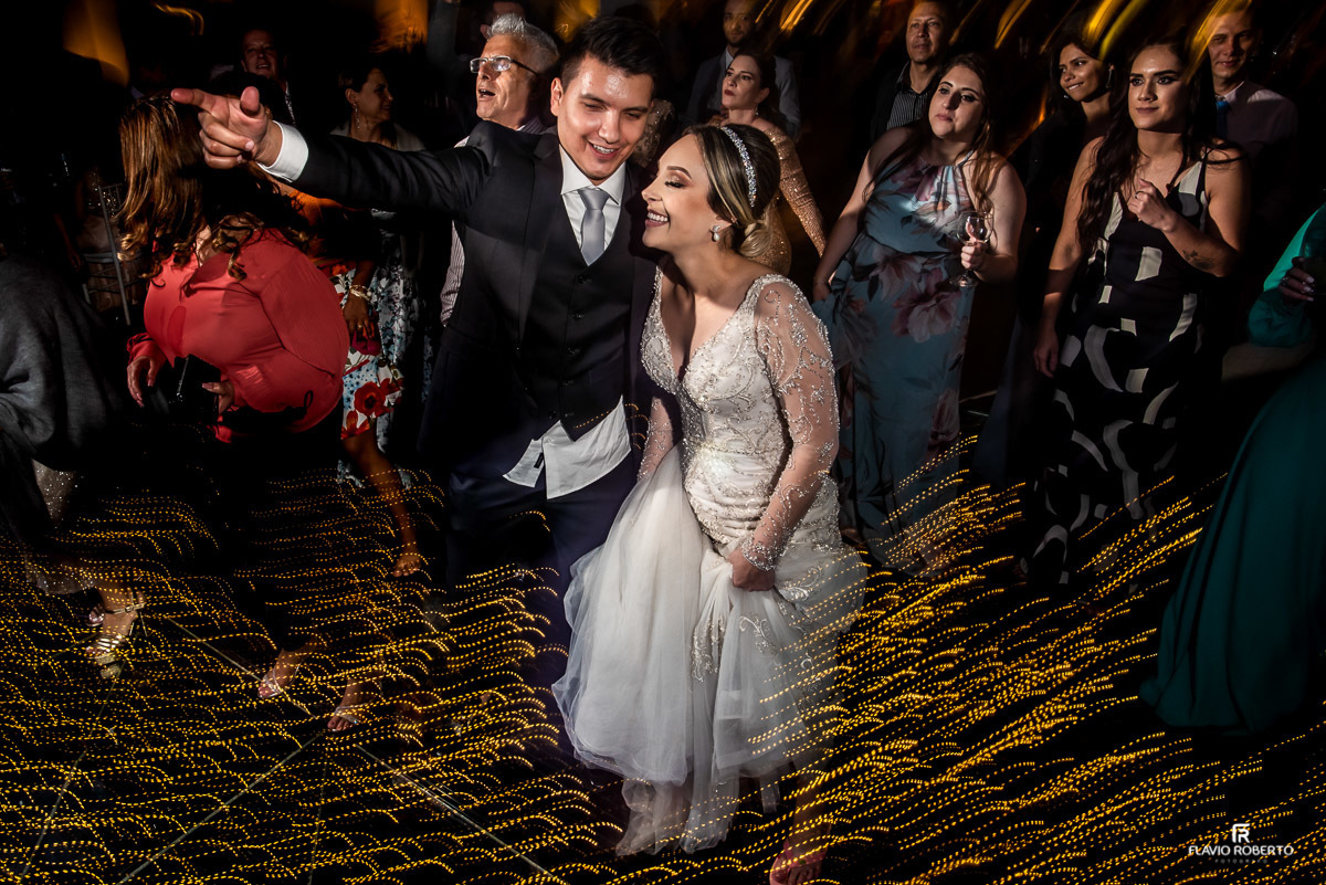 momentos da festa de Casamento no Recanto do Bosque em Guaratinguetá