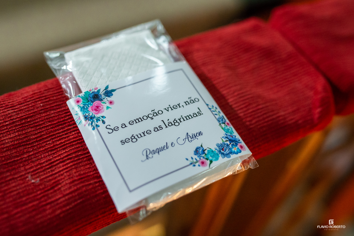 Lencinho para o casal usar durante casamento na Paróquia Santana - Roseira