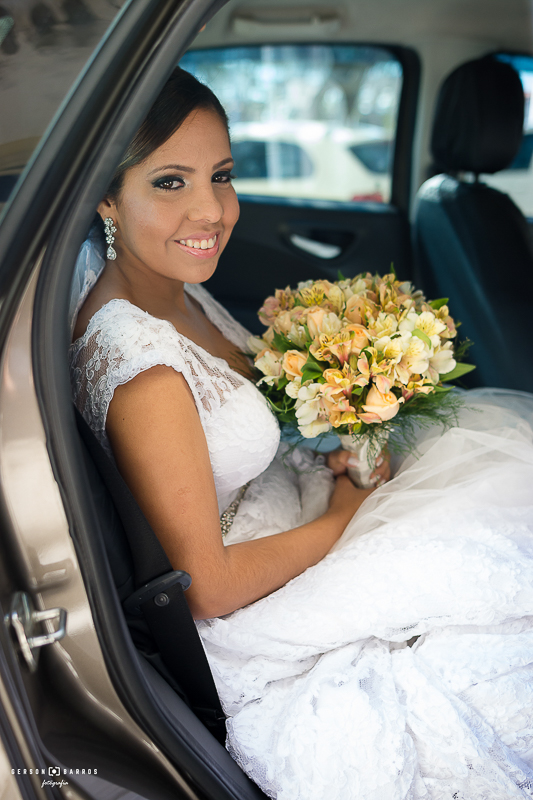 noiva igreja casamento de dia macae bouquet