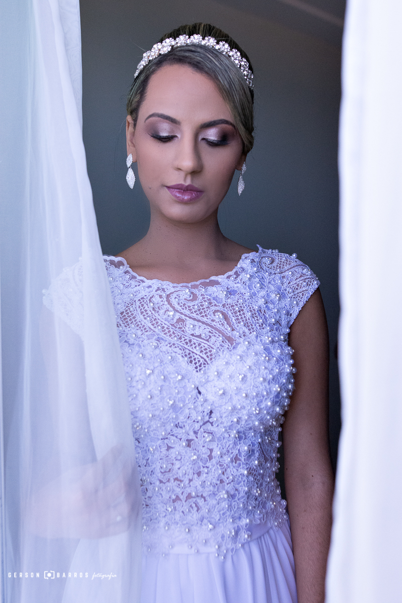 noiva na janela do hotel em macaé - rj