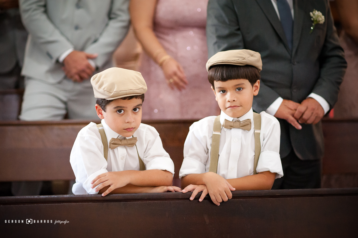 pagens fazendo graça no casamento em macae rj