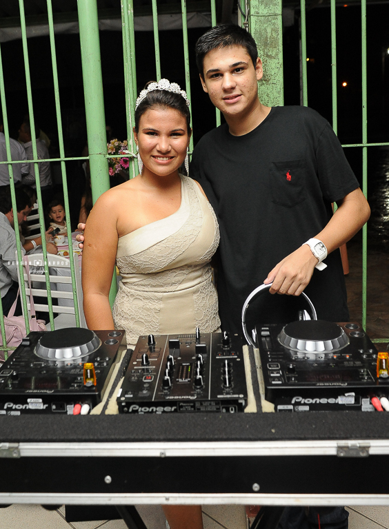 debutante com dj 15 anos casamentos clube do bosque macabu macae trajano de moraes santa maria madalena cordeiro