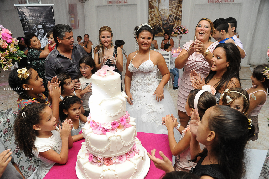 bolo 15 anos parabens familia fotografia amor fotografo vestido branco clube do bosque macae macabu quissama carapebus rio das ostras
